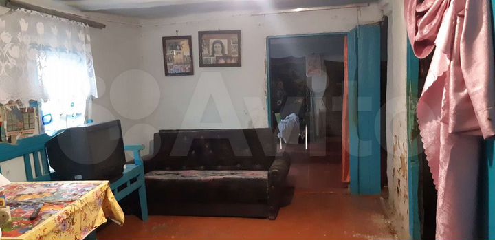 Дом 35 м² на участке 50 сот.