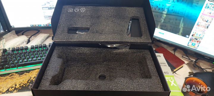 Коробка видеокарты asus geforce RTX 3080 10GB
