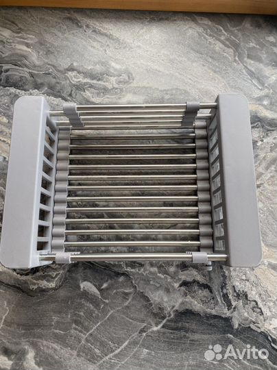 Раздвижная сушилка в раковину