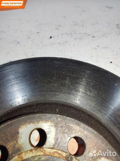 Диск тормозной передний Volkswagen Golf 5 2008