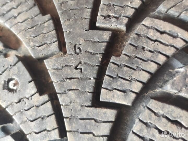 Nokian Tyres Nordman 4 215/65 R16 145