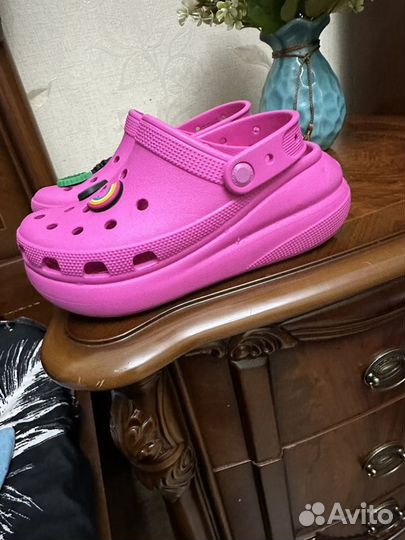 Продаю crocs оригинал