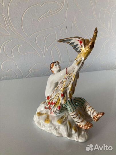 Фарфоровая статуэтка Иван Царевич с Жарптицей лфз