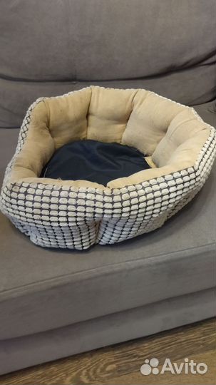 Лежанка для кошек