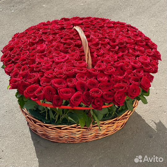 251 Роза в корзине