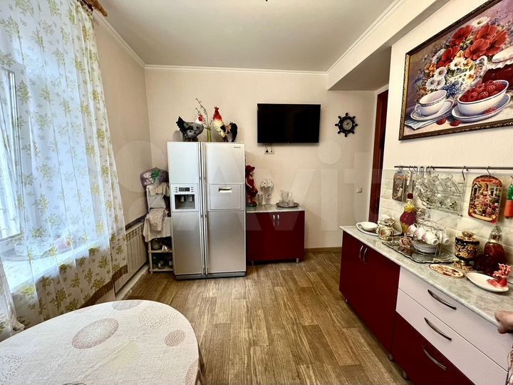 2-к. квартира, 60 м², 1/5 эт.