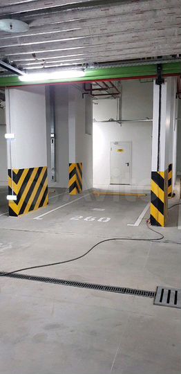 Машиноместо, 15 м²