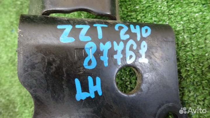 Кронштейн опоры двигателя левый Toyota Premio