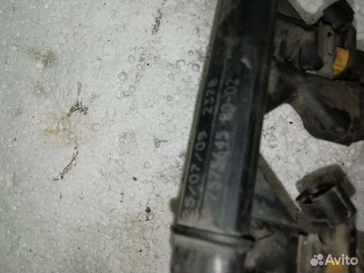 Топливная рейка (рампа) Peugeot 308 EP6C 2007-2015