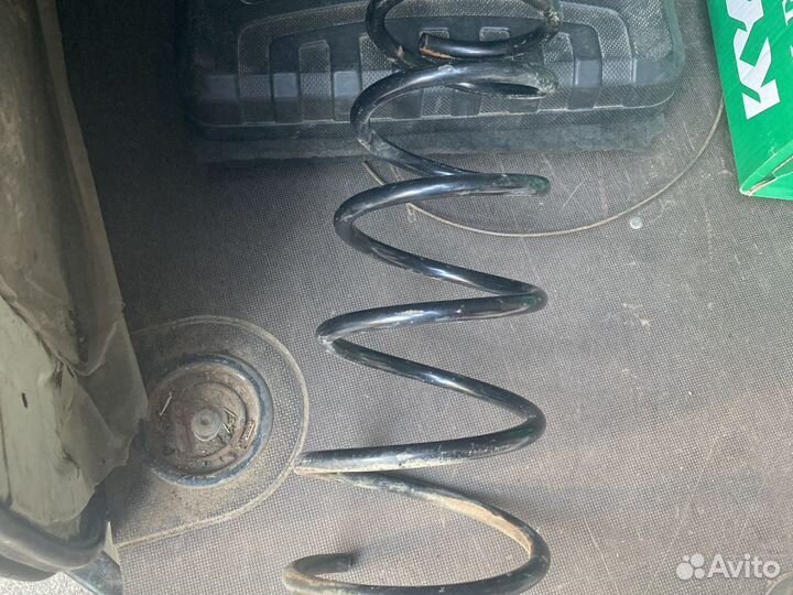 Стойки и пружины