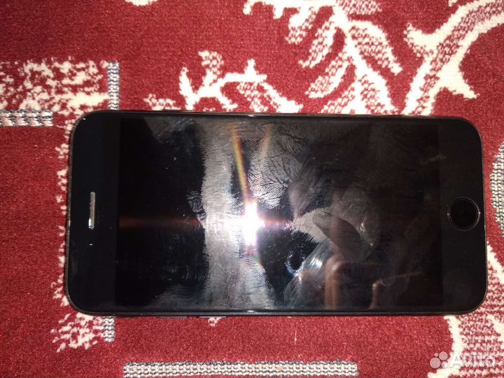 Телефон iPhone 7