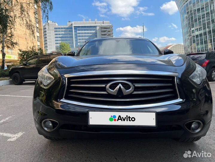 Infiniti FX37 3.7 AT, 2012, 136 121 км