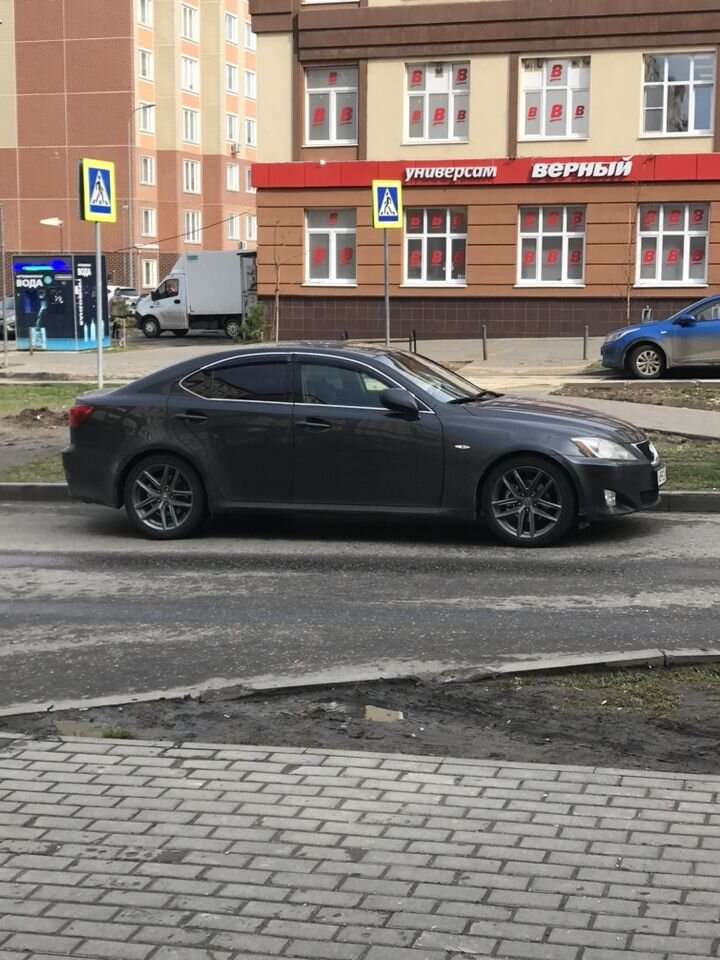 Lexus IS: фото владельца
