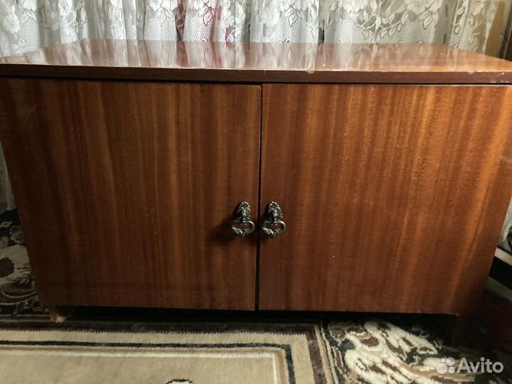 Тумбочка бу