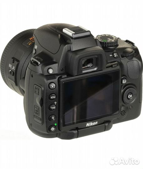 Nikon D5000