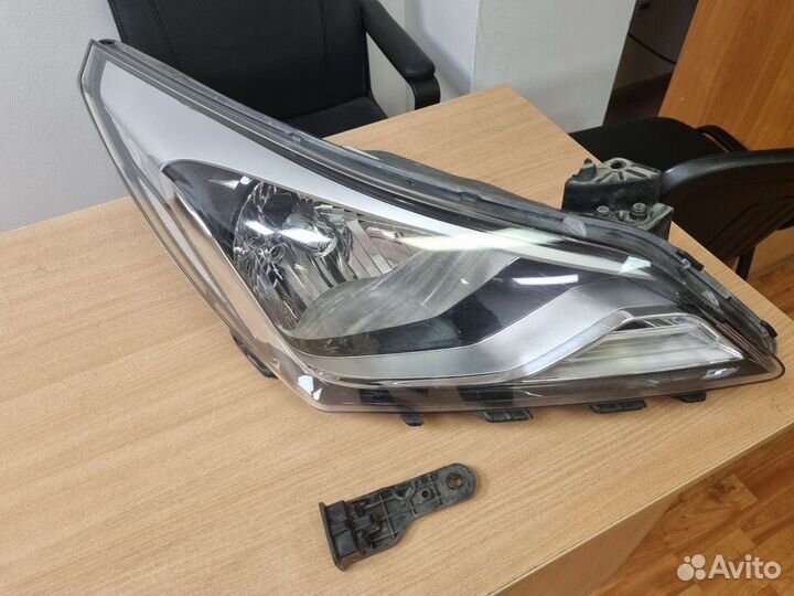 Фара hyundai solaris 1 рестайлинг