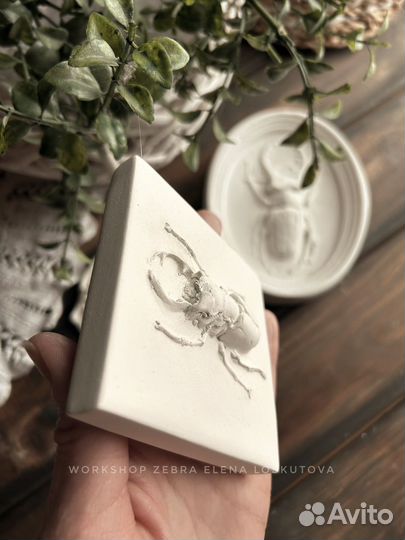 Панно барельеф гипсовое жуки