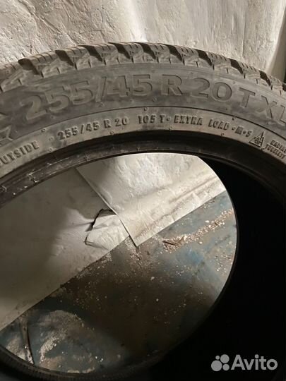 Continental IceContact 2 255/45 R20