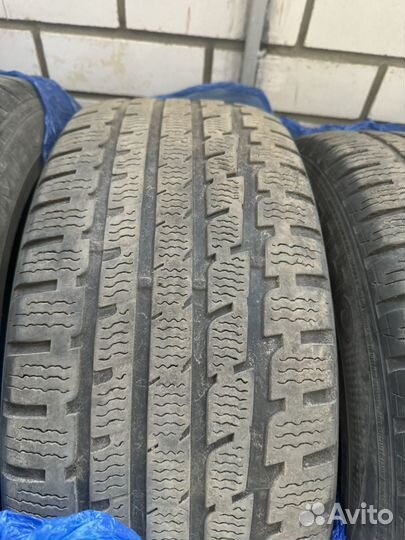 Kumho I'Zen KW27 225/55 R17