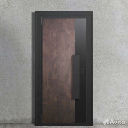 Входная дверь из массива дерева для дома