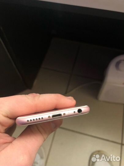 iPhone 6S, 64 ГБ