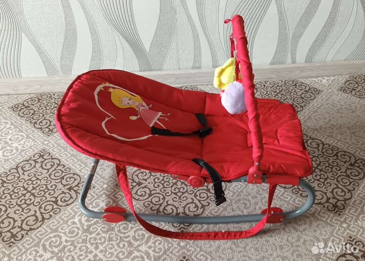 Детские шезлонги бу и смесь для кормящих мам