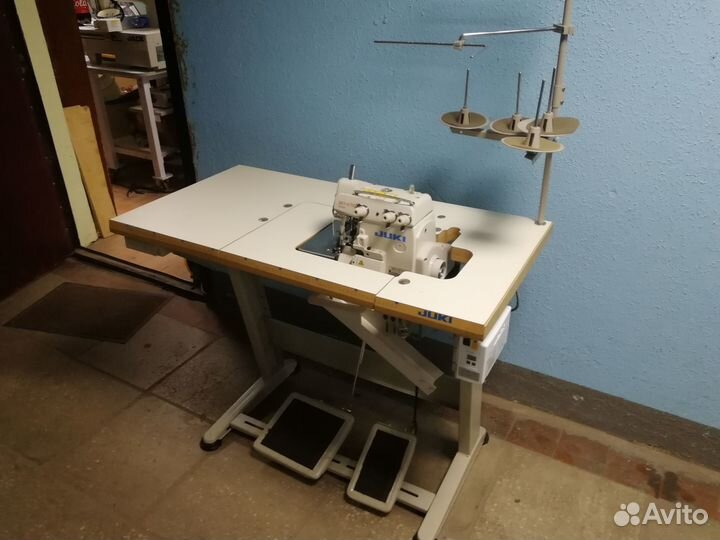 Промышленный оверлок juki MO-6704S