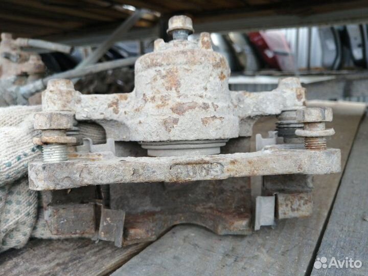 Суппорт передний правый Daewoo Matiz A11 2007