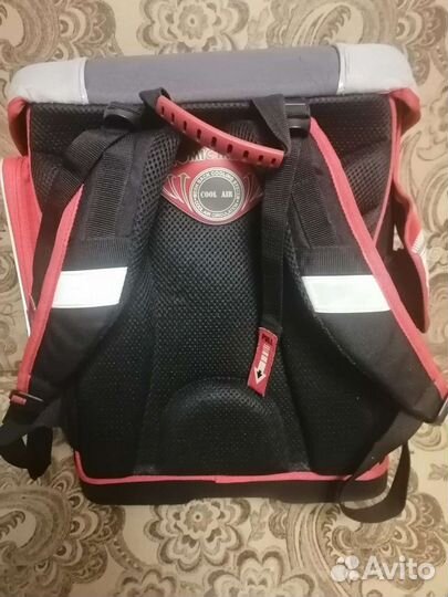 Рюкзак школьный