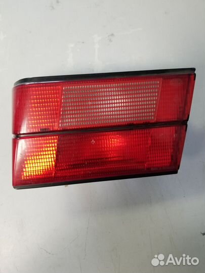 Фонарь правый внутренний универсал BMW E34