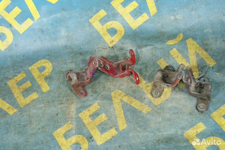 Петля двери Toyota Celica T230