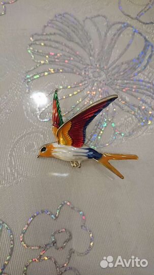 Брошь женская 