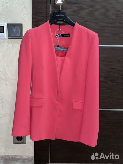 Брючный костюм Zara