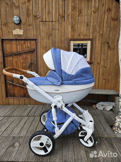 Продам коляску 3 в 1