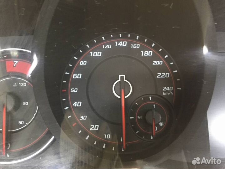 Б/У Б/У Панель приборов 94013AA140 Hyundai-KIA