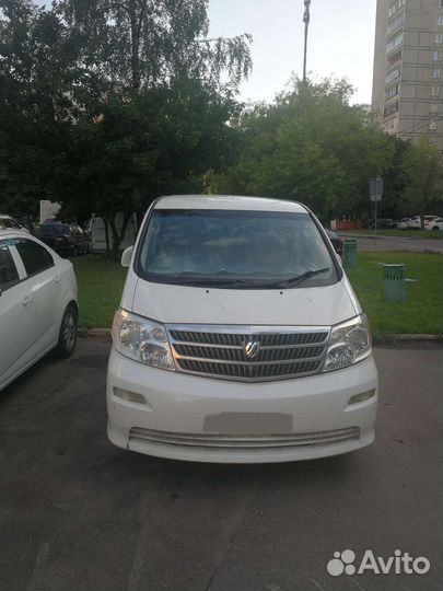 Toyota Alphard 2.4 AT, 2003, битый, 300 000 км