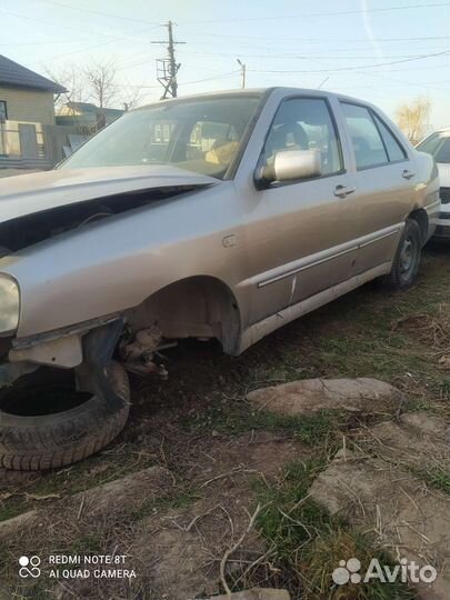 Крыло переднее левое chery amulet A15