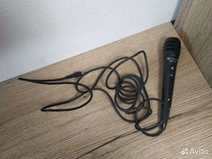 Динамический микрофон