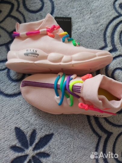 Кроссовки детские