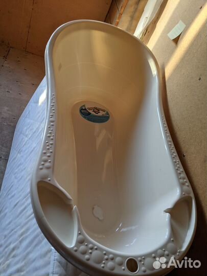 Ванночка с клапаном для слива воды