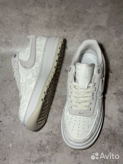 Кроссовки Nike Air Force 1 Luxe Summit White Sneak