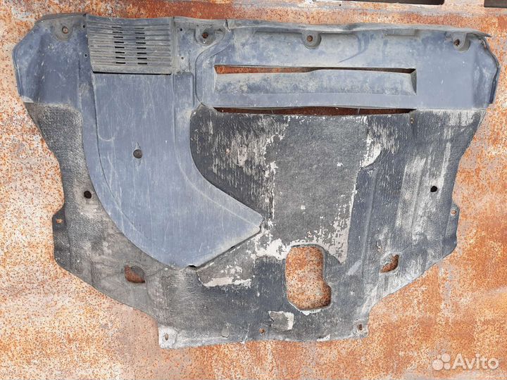 Защита картера, пыльник Ford Kuga 2