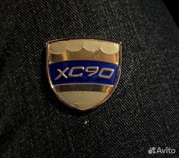 Шильдик щит серебро Volvo XC90