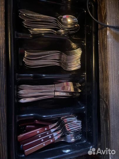 Столовые приборы