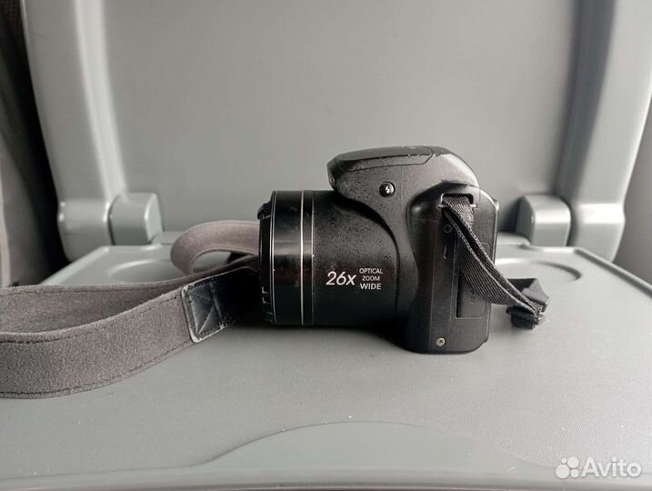 Зеркальный фотоаппарат