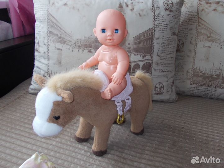 Разные игрушки Барби на машине,пупс+лошадка и др