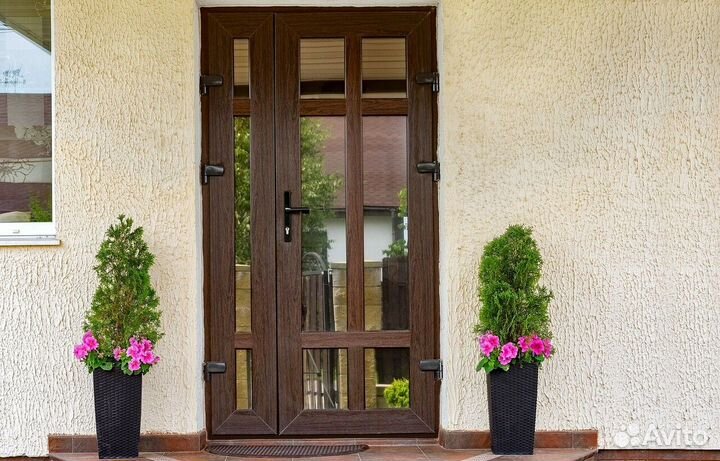 Двери пвх в дом или офис