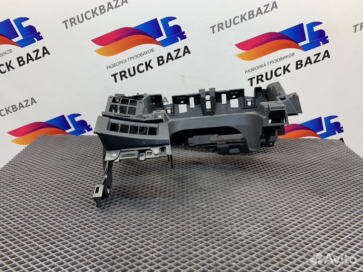 Консоль панели приборов левая Renault Premium