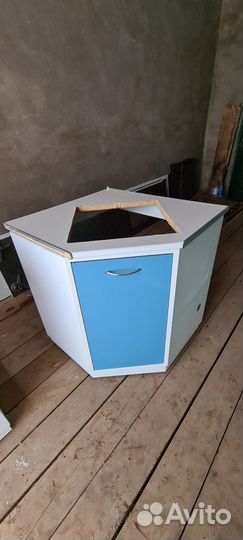 Тумба металлическая