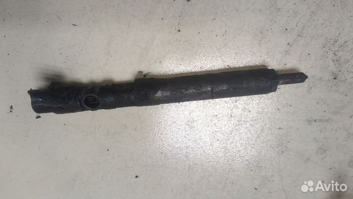 Форсунка топливная киа Carnival, 2003